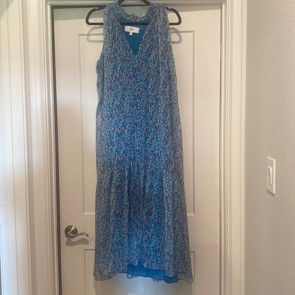 Textile Elizabeth and James Floral Flowy Maxi Dress